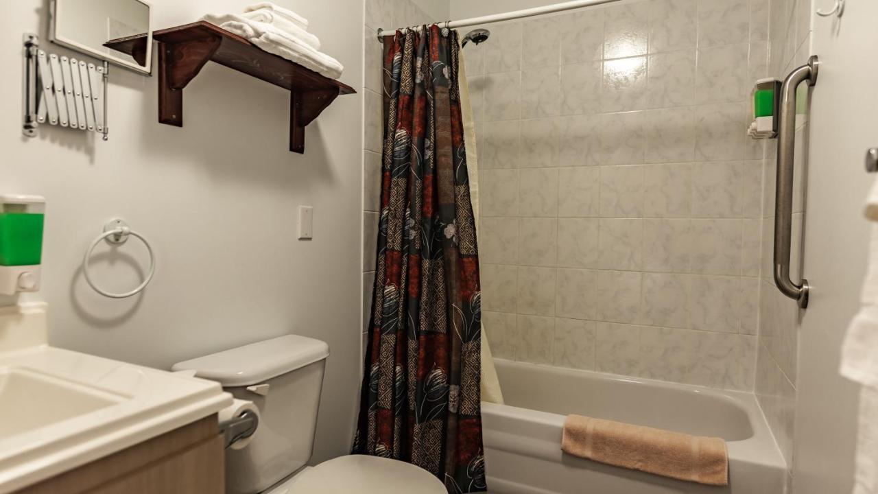 קמורסקה Auberge Akamaraska מראה חיצוני תמונה